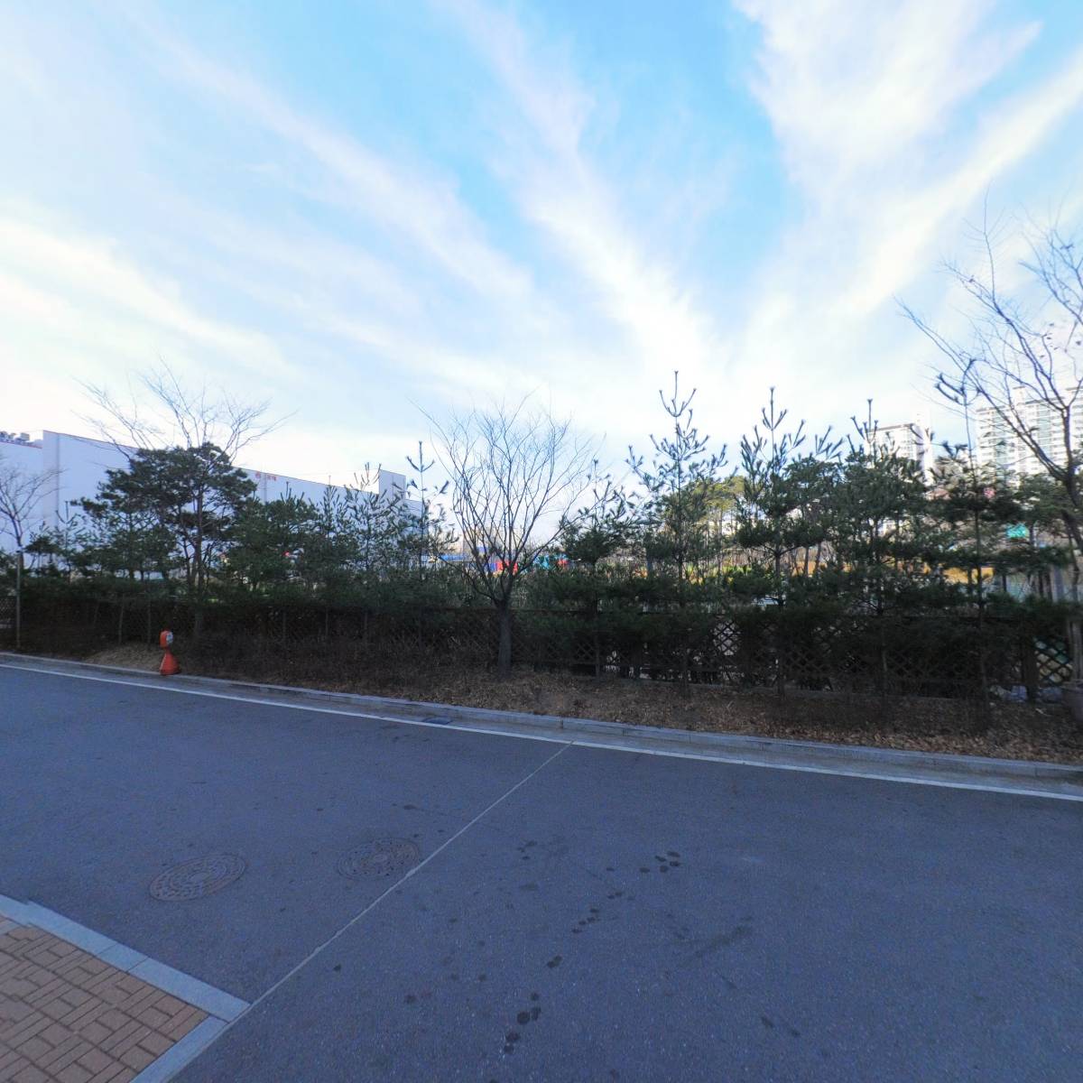 （주）구엔키구로비상가지점_2