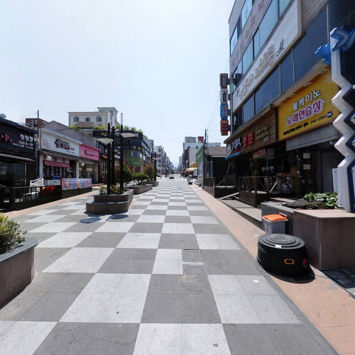 클럽 하우스_4