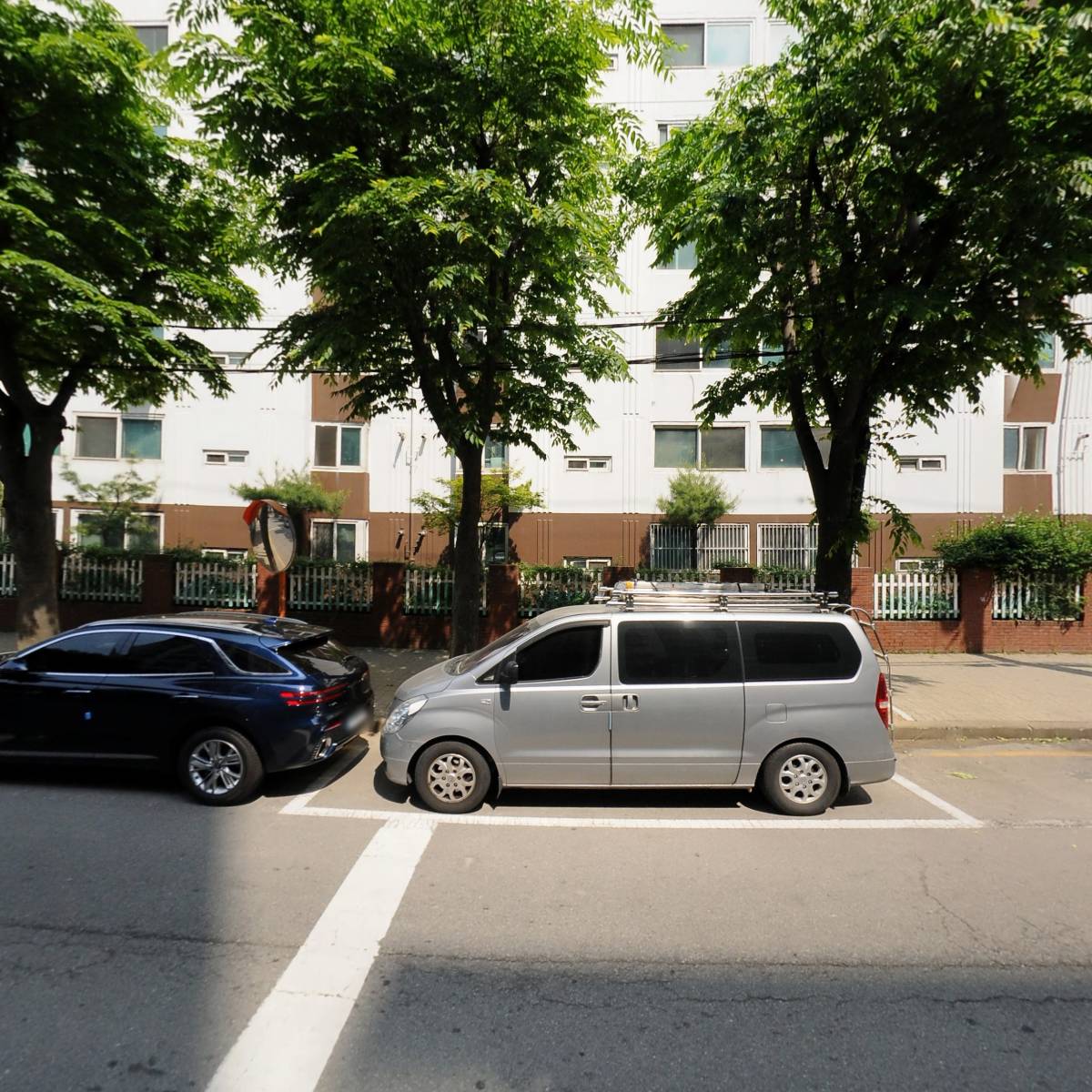 주식회사 이지마루건물종합관리_3