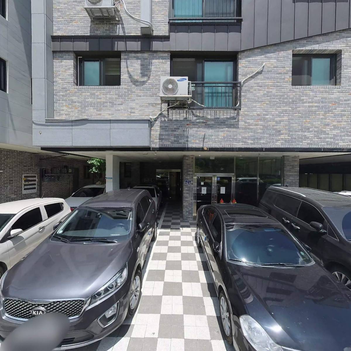 딥블루 엔터테인먼트_3
