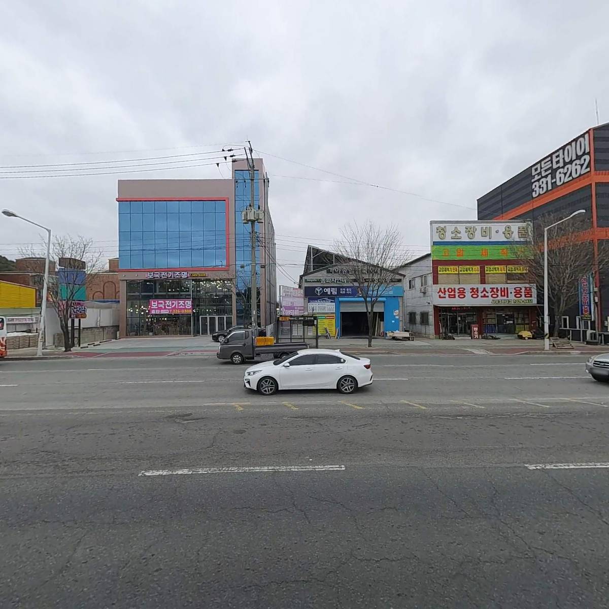 블루샥서김해DT점_3