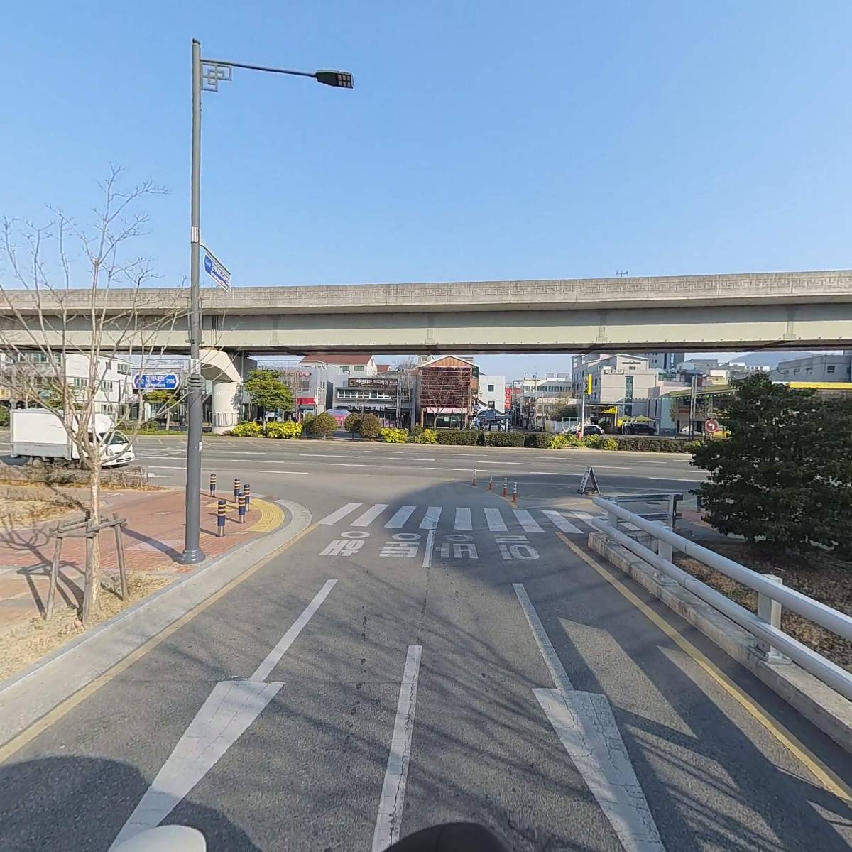(주)시몬스 갤러리 부산김해점_2