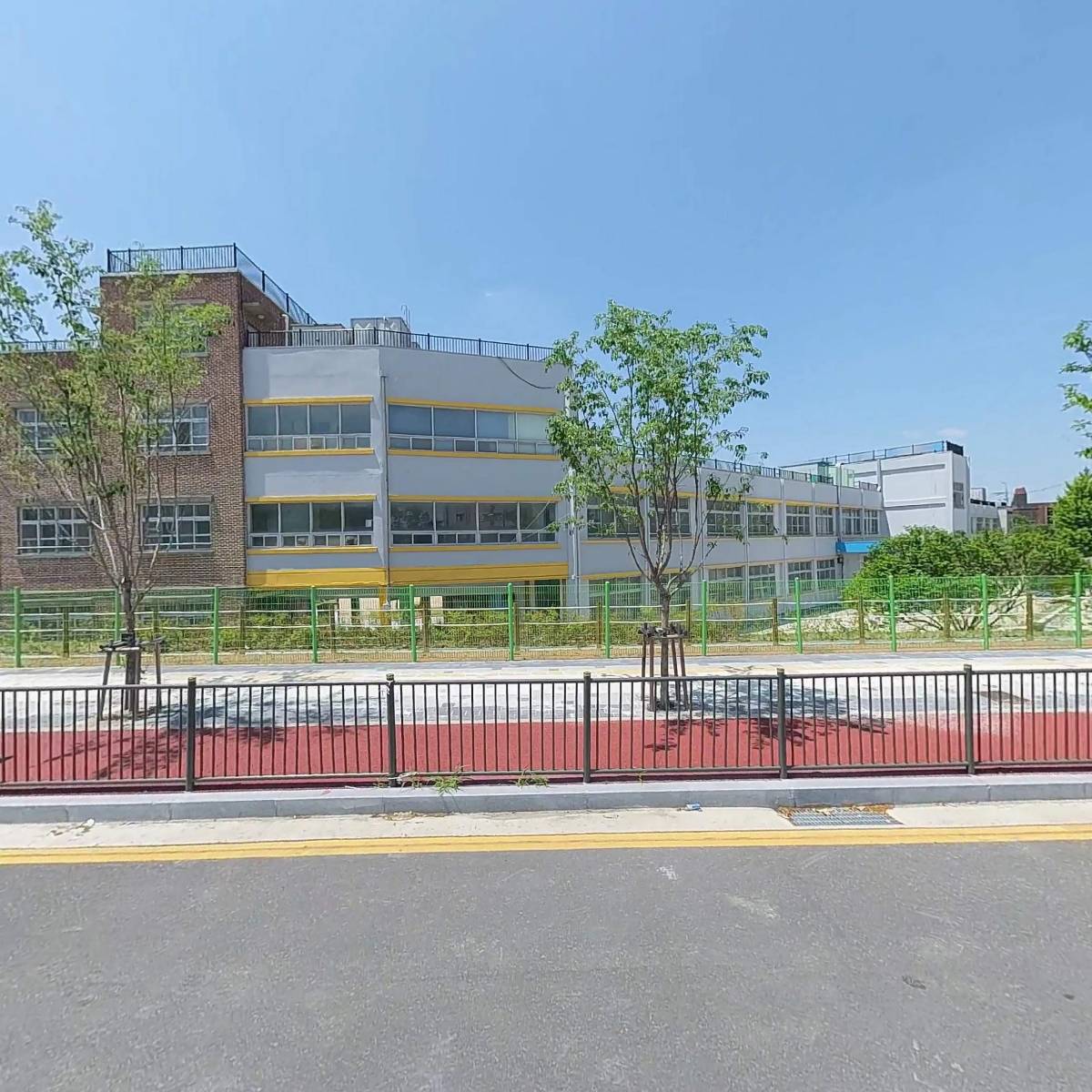 천안부대초등학교