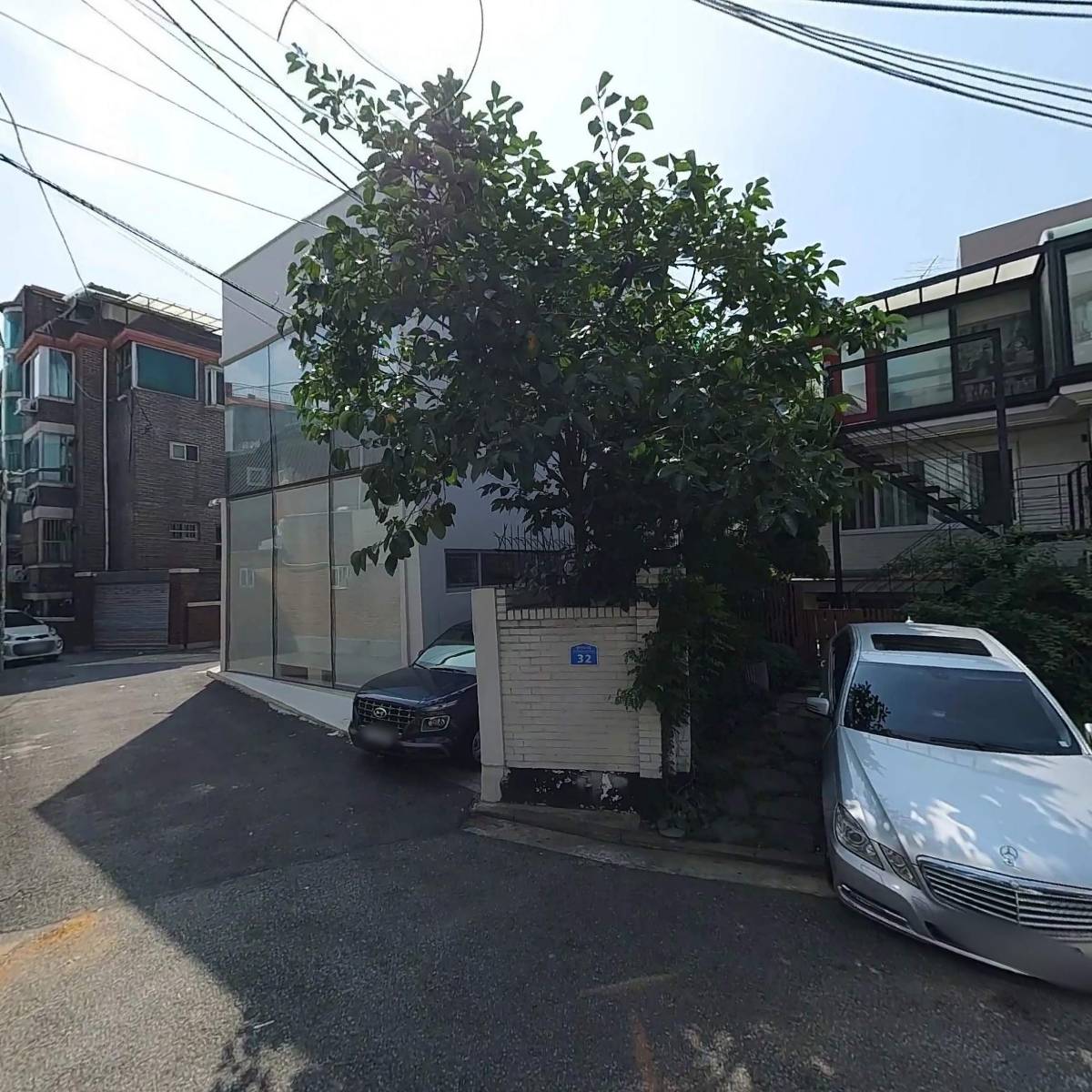 (주)디자인투톤