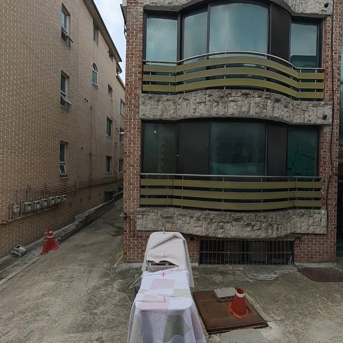 비즈하우스