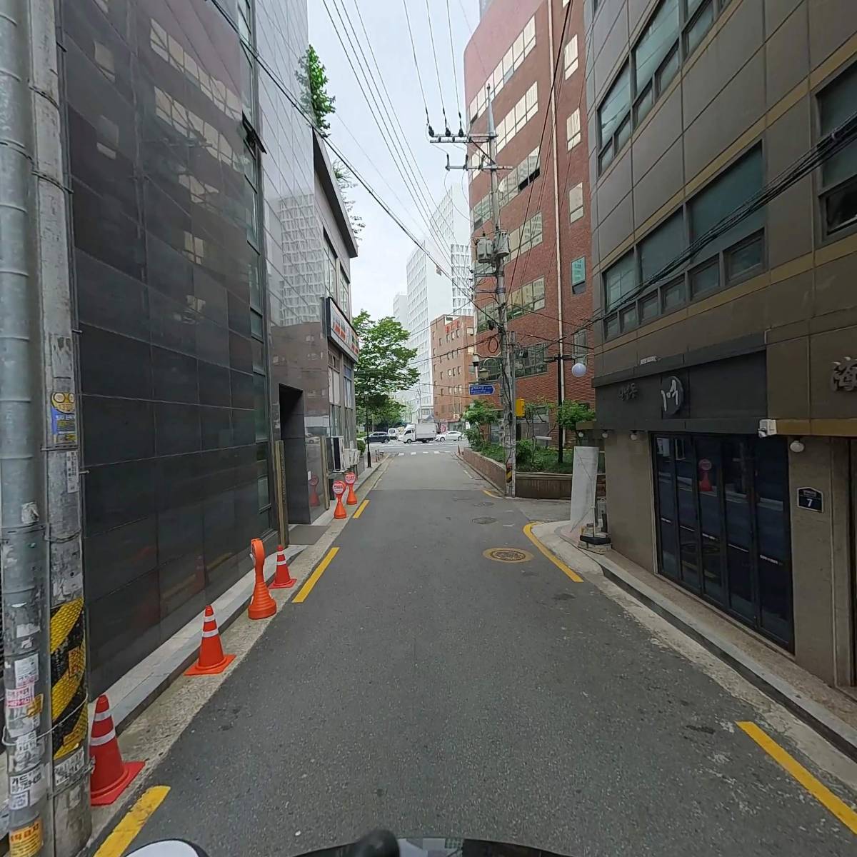 퀸즈 컴퍼니_2