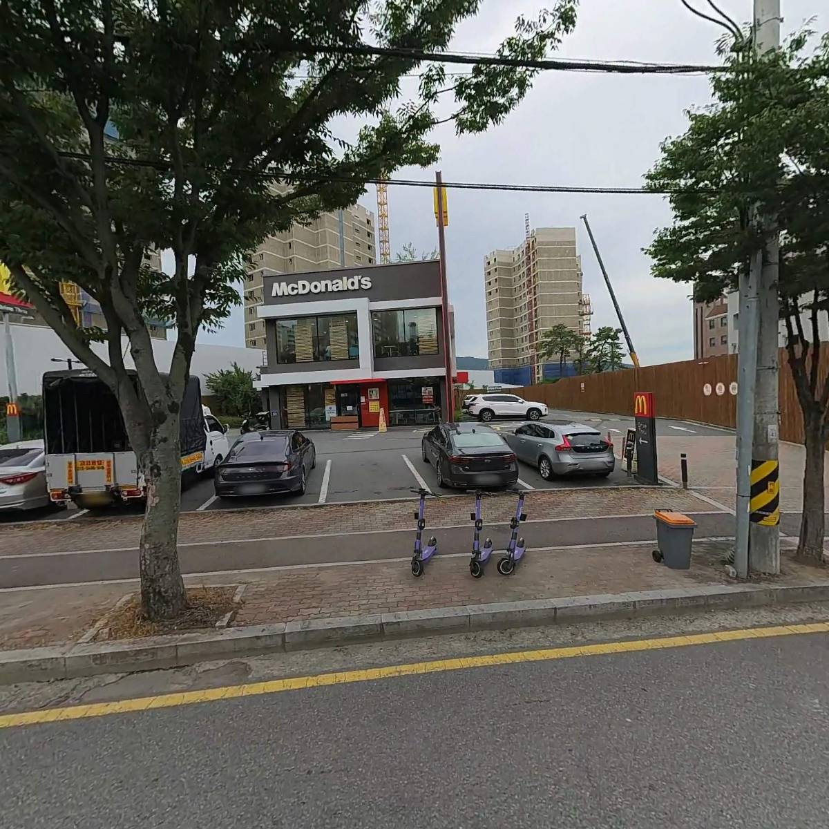 맥도날드산정DT점