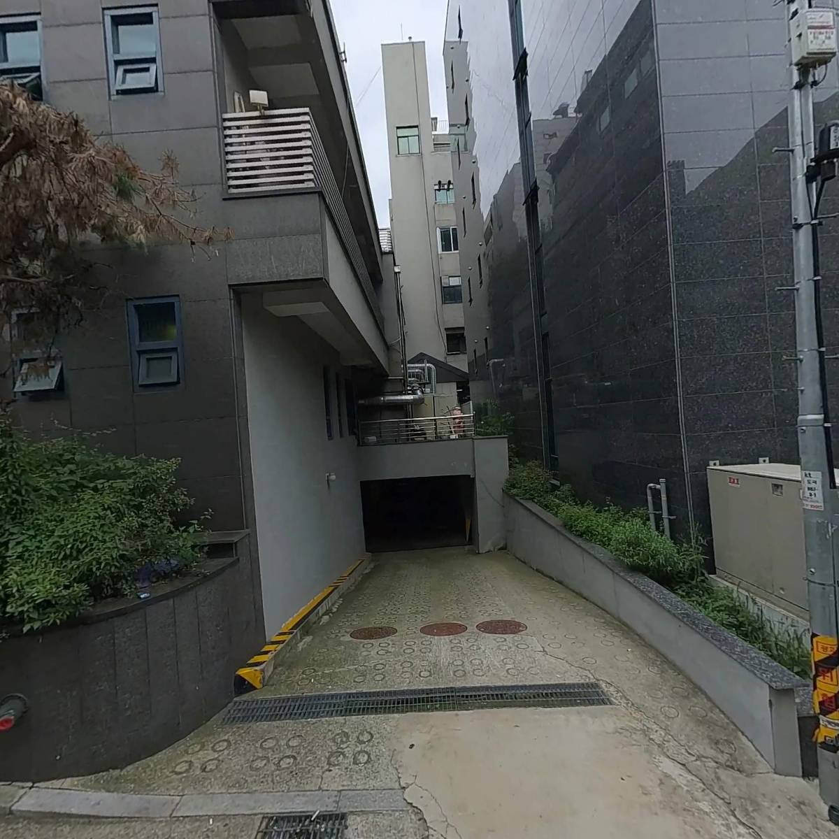 （주）트리플리치매니지먼트대부