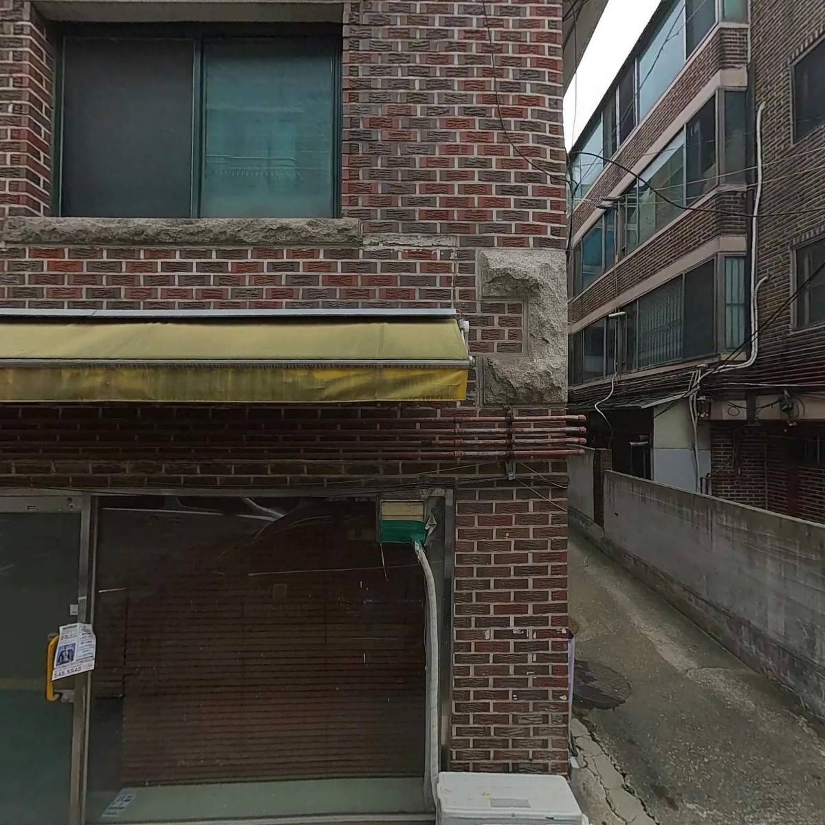 연못의　봄