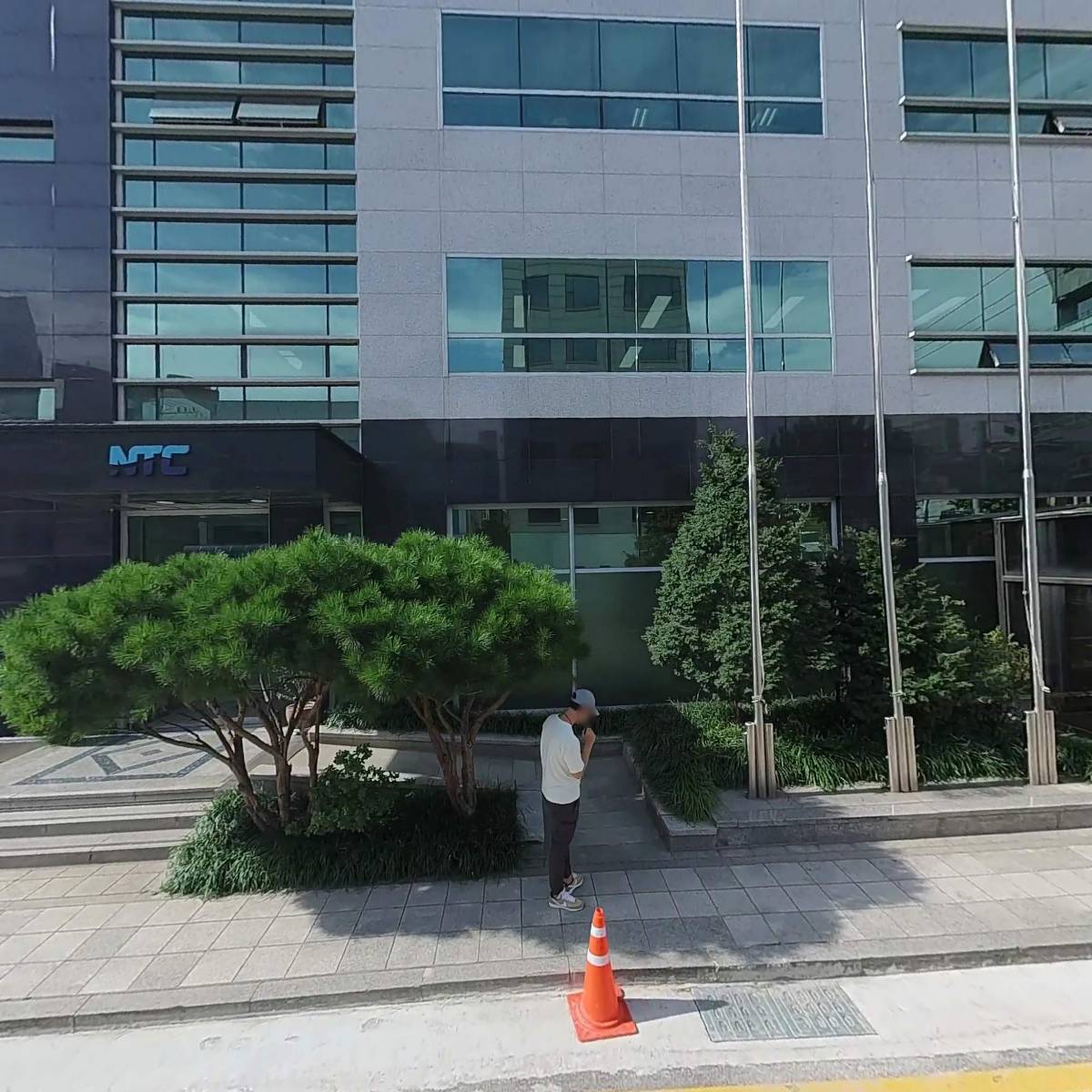 씨아이더블유(주)_3