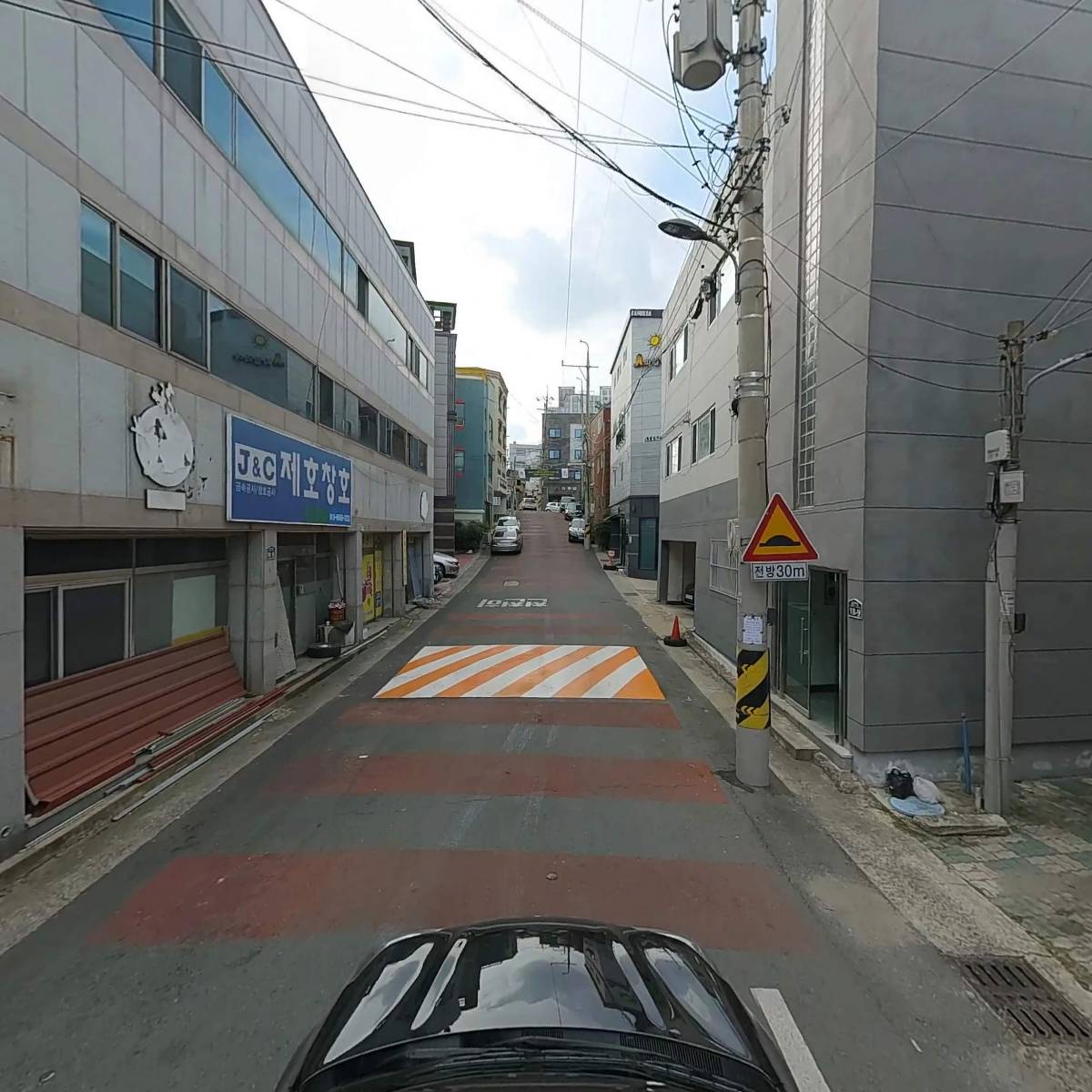 투모어스텝스 인터렉티브(Two More Steps Interactive)_4