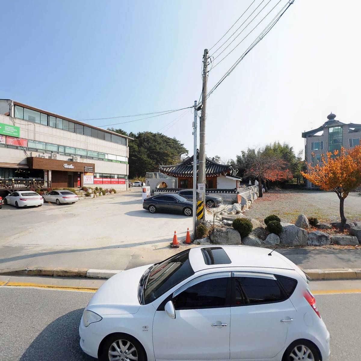 그리우니