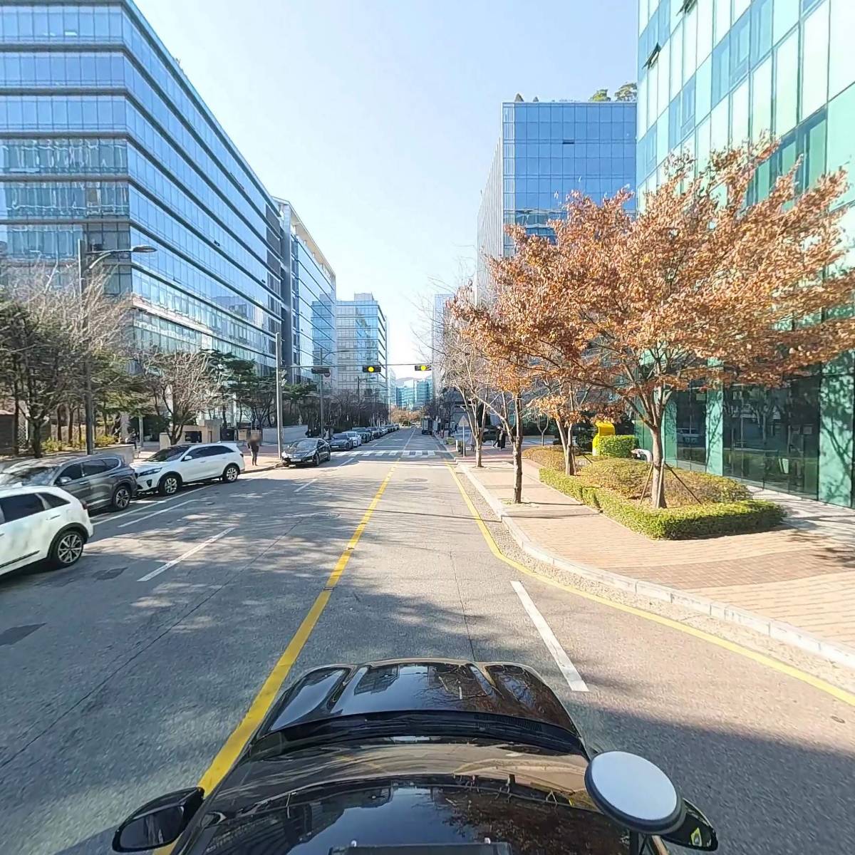 주식회사 유라코퍼레이션_4