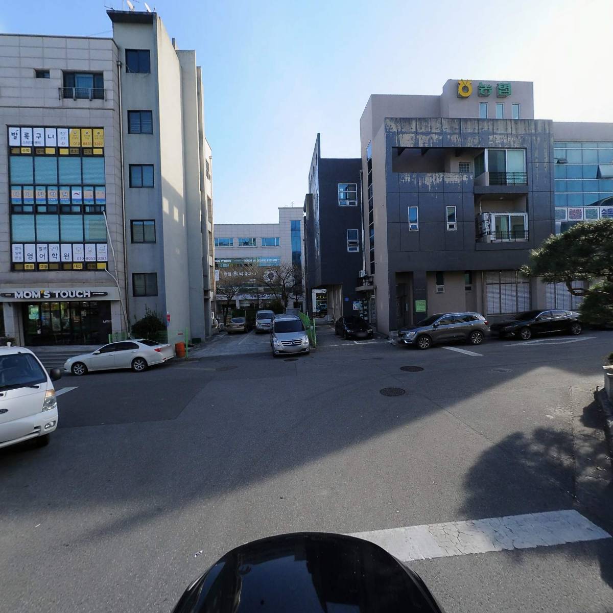 흑돼지삼백식당교동점_4