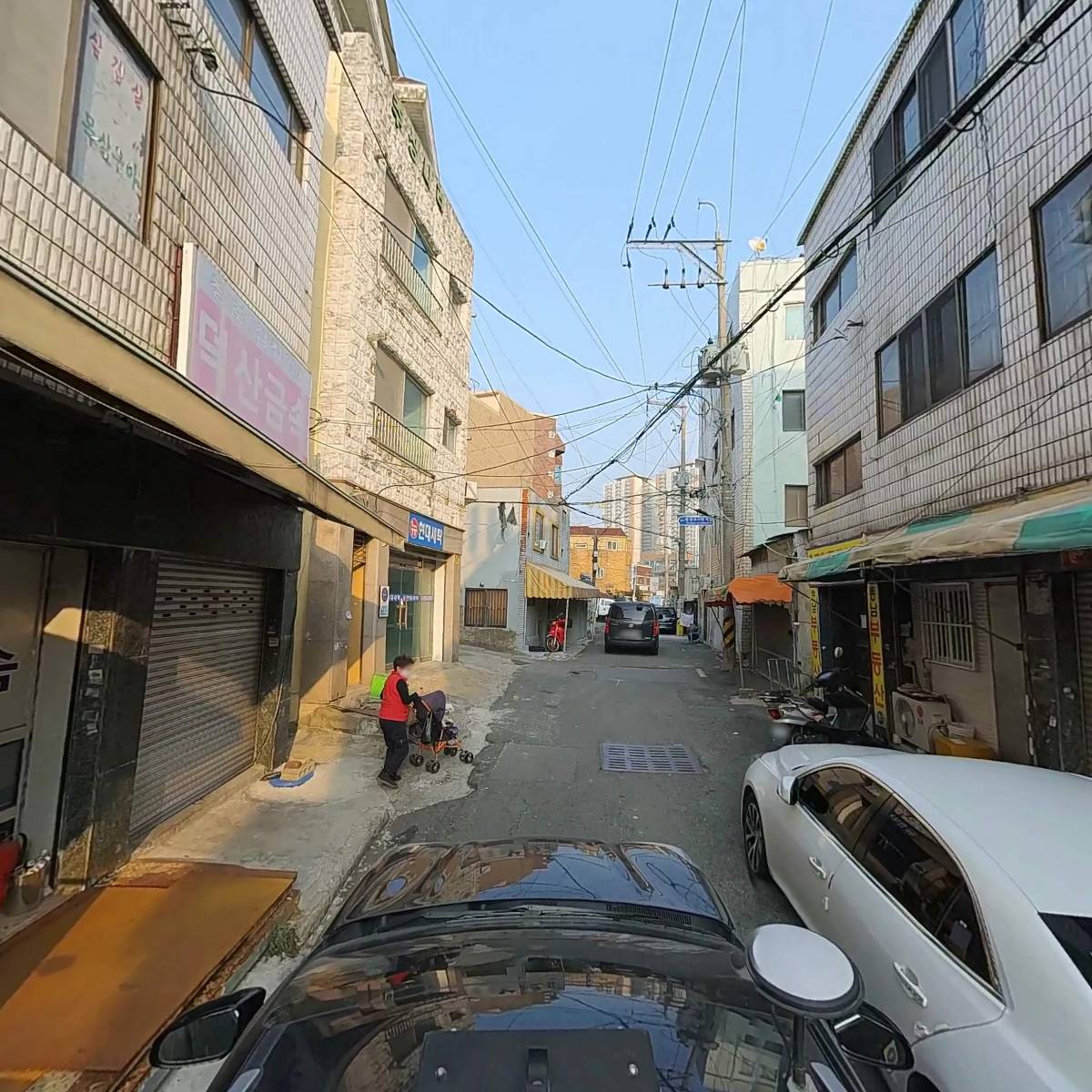 바이앤드웨어_4