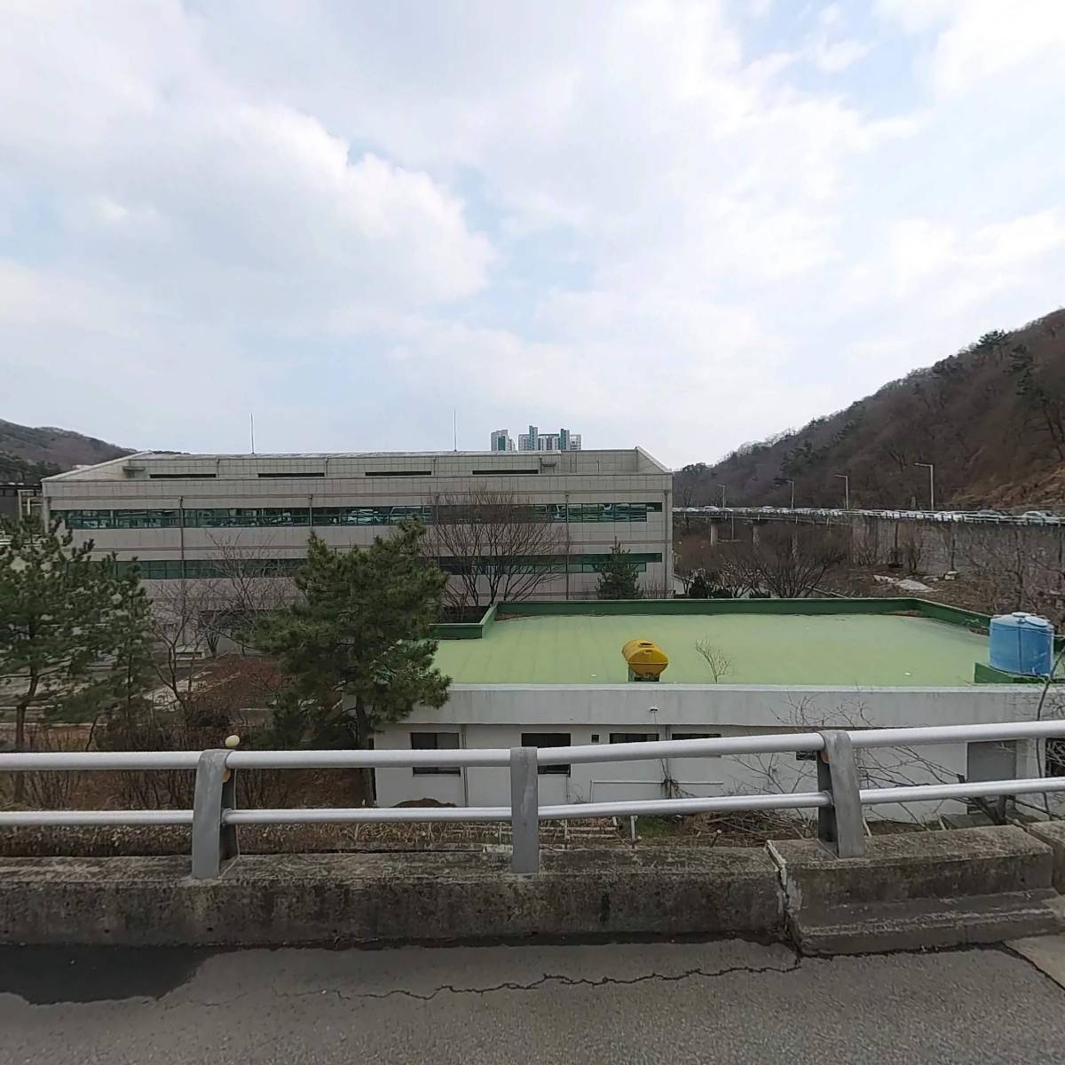 바샘