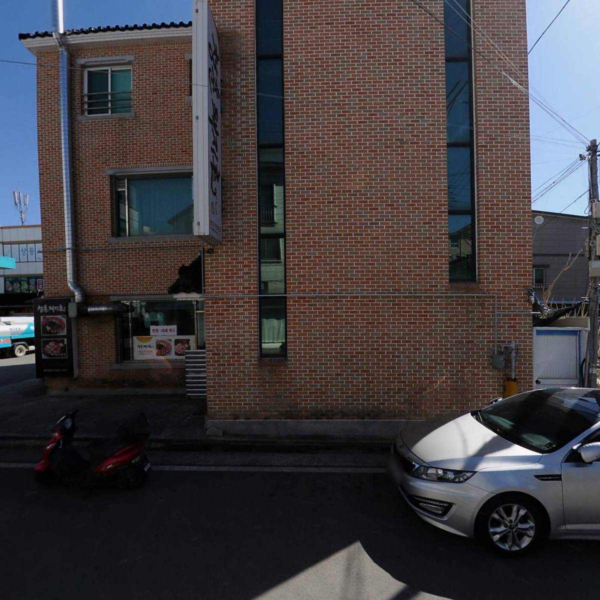 청춘돼지촌_3