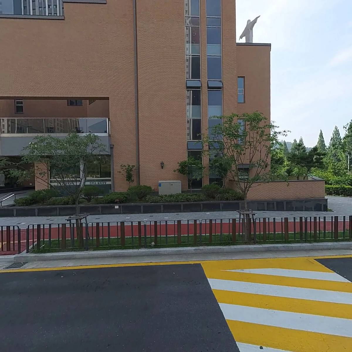 (주)에이앤에이치