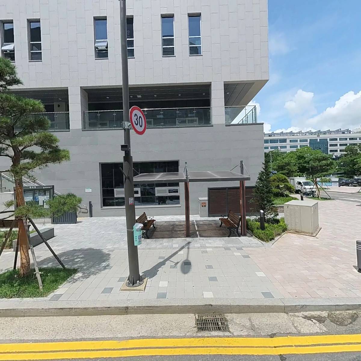 탱크 라이브 카페