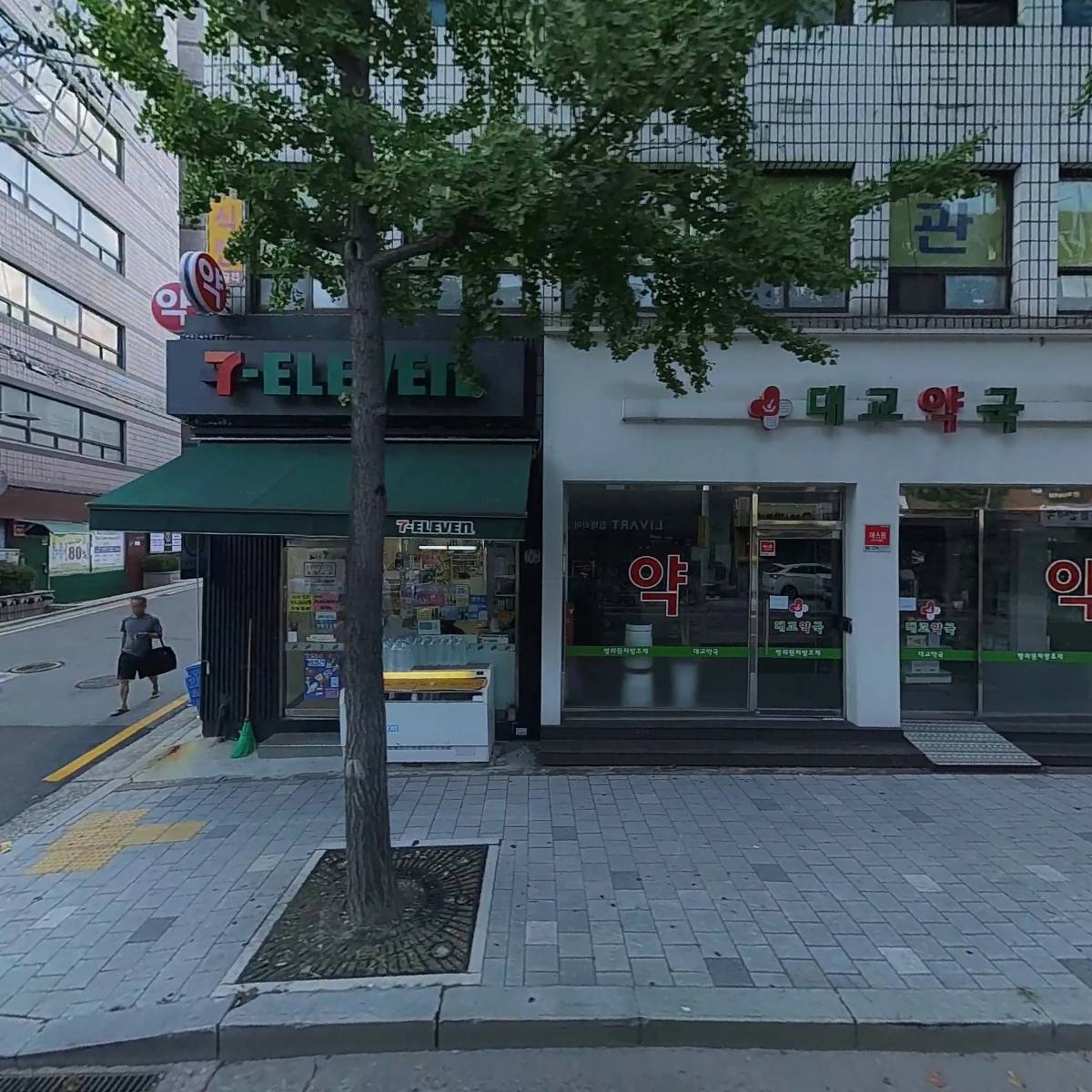 부라더타코야끼&캔카페