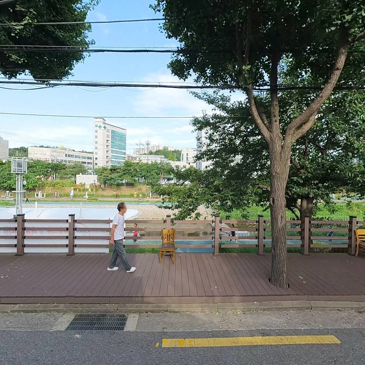 유앤미세일럼(UnME_Salem)_3