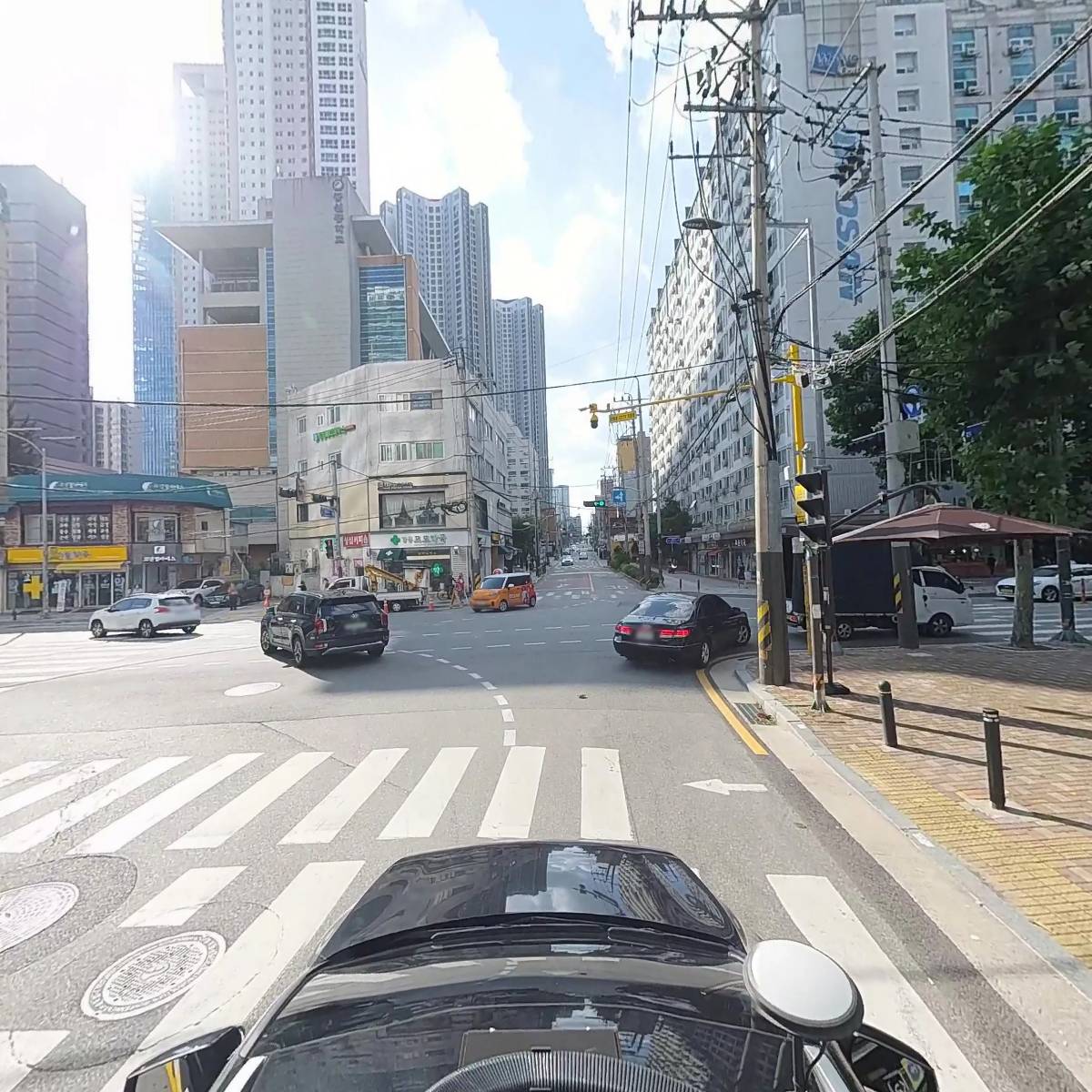 우지커피 강동성심병원점_4