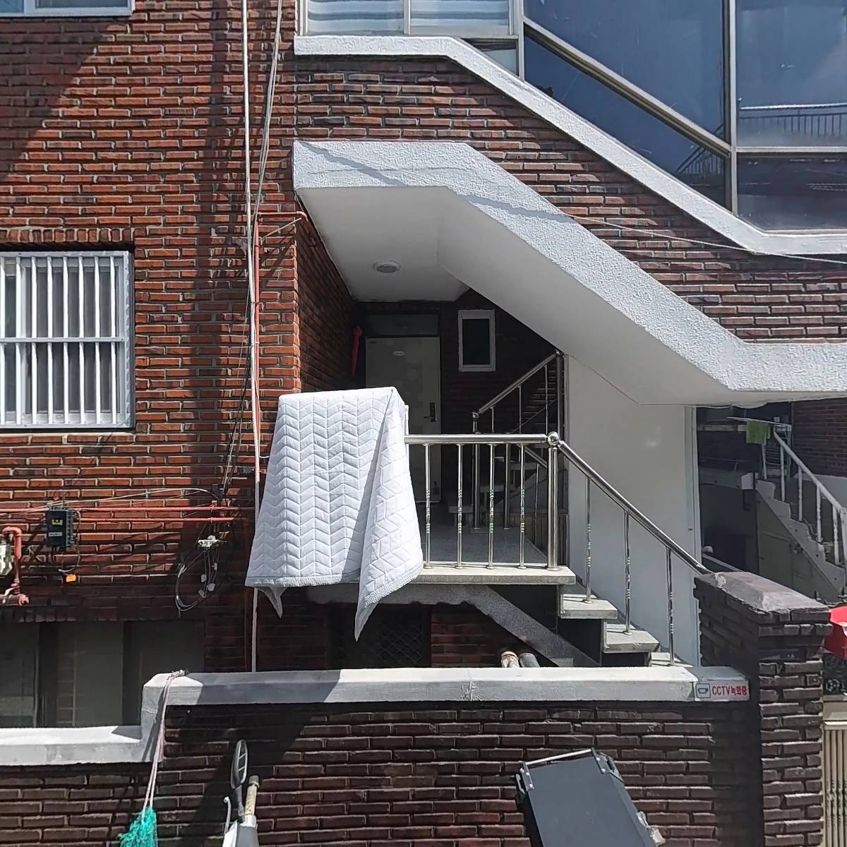 시유물산