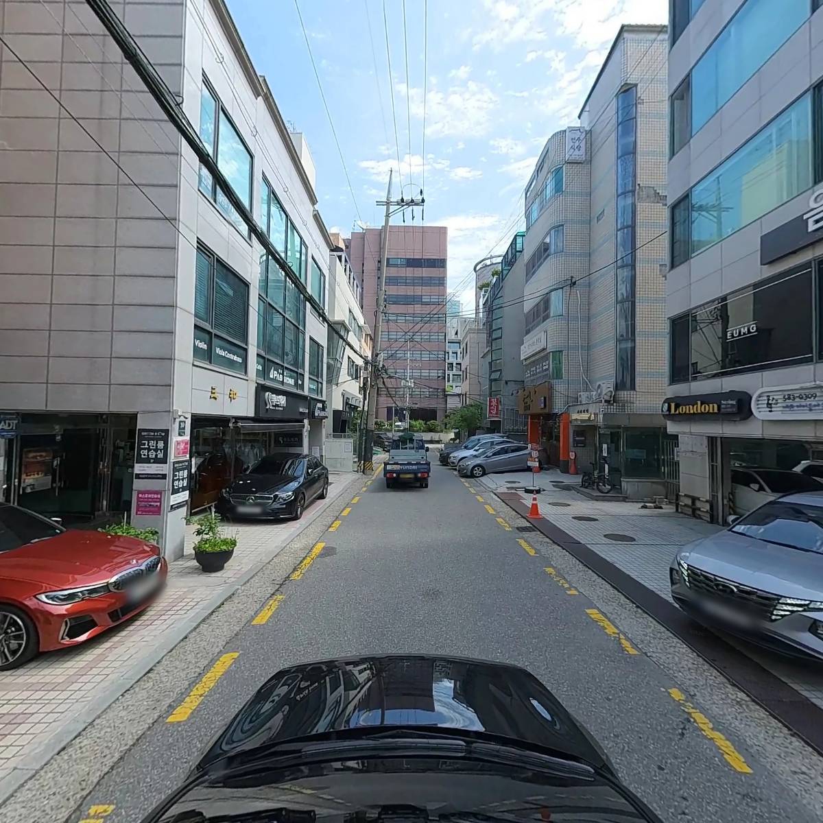 엠비인터내셔날_4