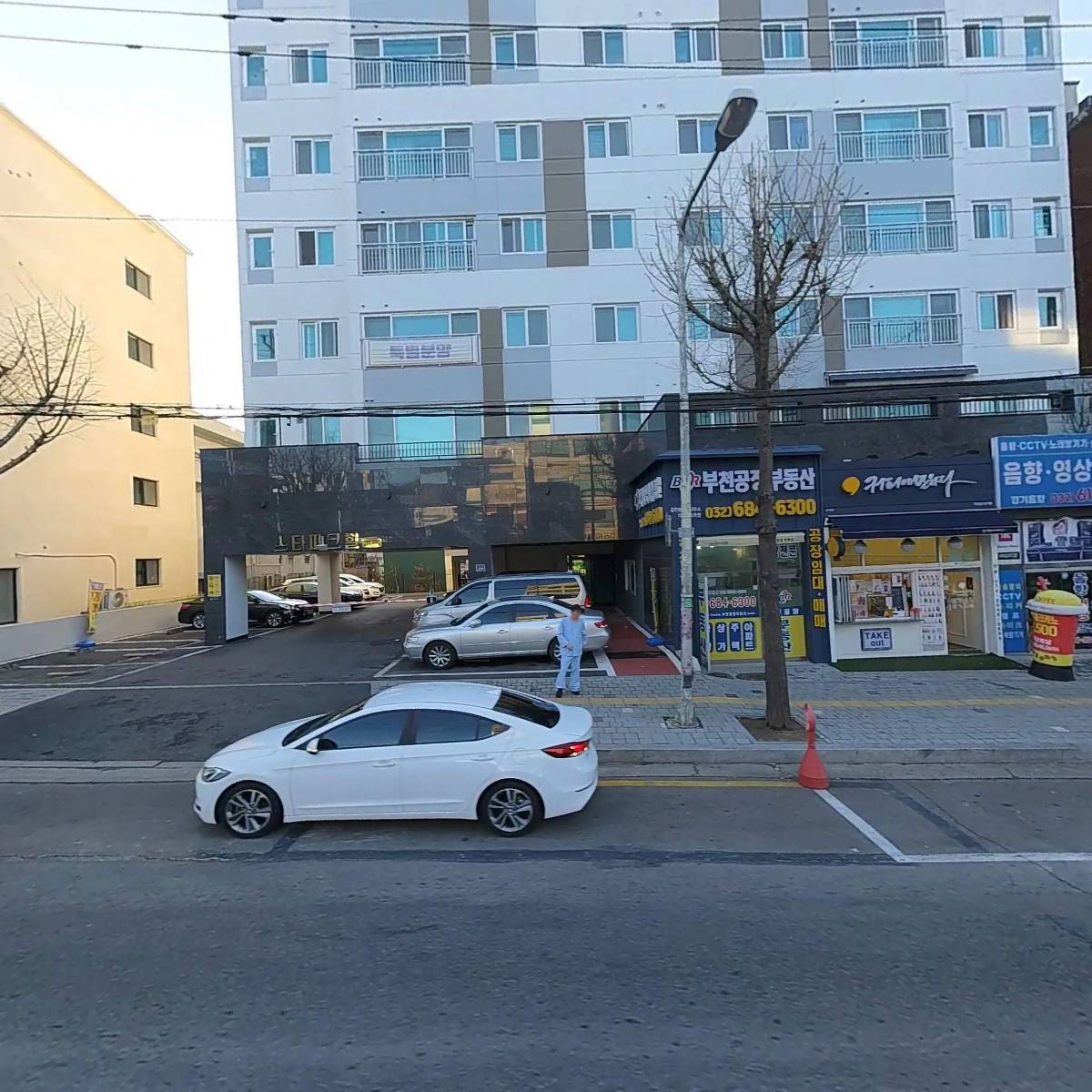 엘케이호이스트쎈타
